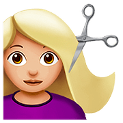 💇🏼 Emoji Persona Cortándose El Pelo: Tono De Piel Claro Medio en Apple iOS 10.0.