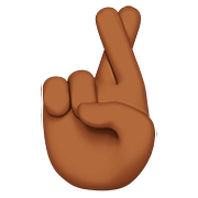 🤞🏾 Emoji Hand mit gekreuzten Fingern: mitteldunkle Hautfarbe Apple iOS 10.2.
