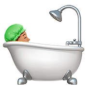 Emoji 🛀🏽 Persona Che Fa Il Bagno: Carnagione Olivastra su Apple iOS 10.3.