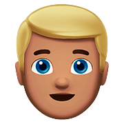 Emoji 👱🏽‍♂️ Uomo Biondo: Carnagione Olivastra su Apple iOS 10.3.