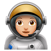 👩🏼‍🚀 Emoji Astronautin: mittelhelle Hautfarbe Apple iOS 10.3.