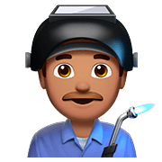 Emoji 👨🏽‍🏭 Operaio: Carnagione Olivastra su Apple iOS 10.3.