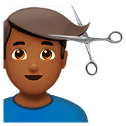 💇🏾‍♂️ Emoji Mann beim Haareschneiden: mitteldunkle Hautfarbe Apple iOS 10.3.