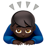 Emoji 🙇🏿‍♂️ Uomo Che Fa Inchino Profondo: Carnagione Scura su Apple iOS 11.2.