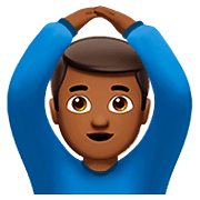 🙆🏾‍♂️ Emoji Homem Fazendo Gesto De «OK»: Pele Morena Escura na Apple iOS 11.2.