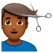 Emoji 💇🏾‍♂️ Taglio Di Capelli Per Uomo: Carnagione Abbastanza Scura su Apple iOS 11.2.