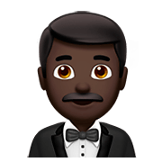 🤵🏿 Emoji Person im Smoking: dunkle Hautfarbe Apple iOS 11.2.