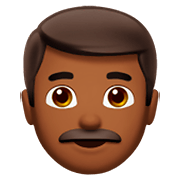 Emoji 👨🏾 Uomo: Carnagione Abbastanza Scura su Apple iOS 11.2.