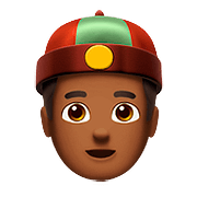 👲🏾 Emoji Mann mit chinesischem Hut: mitteldunkle Hautfarbe Apple iOS 11.3.