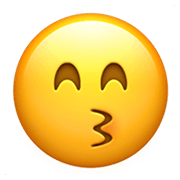 😙 Emoji Cara Besando Con Ojos Sonrientes en Apple iOS 12.1.