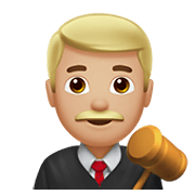 👨🏼‍⚖️ Emoji Juiz: Pele Morena Clara na Apple iOS 12.1.