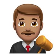 👨🏽‍⚖️ Emoji Juiz: Pele Morena na Apple iOS 12.1.