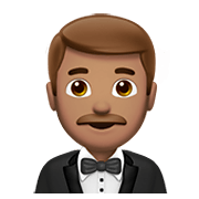 🤵🏽 Emoji Persona Con Esmoquin: Tono De Piel Medio en Apple iOS 12.1.