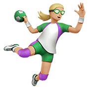 🤾🏼‍♀️ Emoji Handballspielerin: mittelhelle Hautfarbe Apple iOS 12.1.