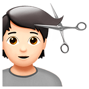 💇🏻 Emoji Persona Cortándose El Pelo: Tono De Piel Claro en Apple iOS 13.2.