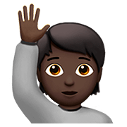 🙋🏿 Emoji Persona Con La Mano Levantada: Tono De Piel Oscuro en Apple iOS 13.2.