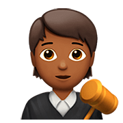 🧑🏾‍⚖️ Emoji Juez: Tono De Piel Oscuro Medio en Apple iOS 13.2.