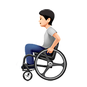 🧑🏻‍🦽 Emoji Person in manuellem Rollstuhl: helle Hautfarbe Apple iOS 13.2.