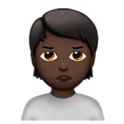 🙎🏿 Emoji Persona Haciendo Pucheros: Tono De Piel Oscuro en Apple iOS 13.2.