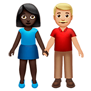 👩🏿‍🤝‍👨🏼 Emoji Homem E Mulher De Mãos Dadas: Pele Escura E Pele Morena Clara na Apple iOS 13.2.