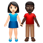 👩🏻‍🤝‍👨🏿 Emoji Mann und Frau halten Hände: helle Hautfarbe, dunkle Hautfarbe Apple iOS 13.2.