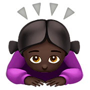 🙇🏿‍♀️ Emoji Mujer Haciendo Una Reverencia: Tono De Piel Oscuro en Apple iOS 13.2.