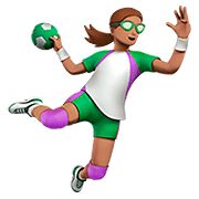 🤾🏽‍♀️ Emoji Handballspielerin: mittlere Hautfarbe Apple iOS 13.2.