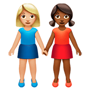 Emoji 👩🏼‍🤝‍👩🏾 Due Donne Che Si Tengono Per Mano: Carnagione Abbastanza Chiara E Carnagione Abbastanza Scura su Apple iOS 13.2.