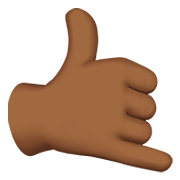 🤙🏾 Emoji Sinal «me Liga»: Pele Morena Escura na Apple iOS 13.3.
