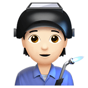 Emoji 🧑🏻‍🏭 Persona Che Lavora In Fabbrica: Carnagione Chiara su Apple iOS 13.3.