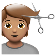 Emoji 💇🏽 Taglio Di Capelli: Carnagione Olivastra su Apple iOS 13.3.