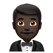 🤵🏿 Emoji Person im Smoking: dunkle Hautfarbe Apple iOS 13.3.