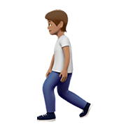 🚶🏽 Emoji Persona Caminando: Tono De Piel Medio en Apple iOS 13.3.