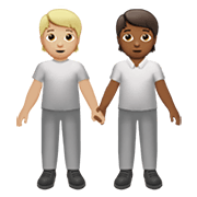 🧑🏼‍🤝‍🧑🏾 Emoji sich an den Händen haltende Personen: mittelhelle Hautfarbe, mitteldunkle Hautfarbe Apple iOS 13.3.