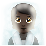 🧖🏿 Emoji Persona En Una Sauna: Tono De Piel Oscuro en Apple iOS 13.3.