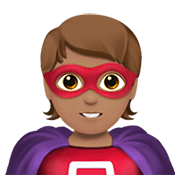 🦸🏽 Emoji Held: mittlere Hautfarbe Apple iOS 13.3.