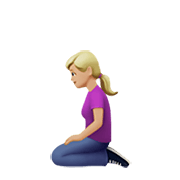 Emoji 🧎🏼‍♀️ Donna Inginocchiata: Carnagione Abbastanza Chiara su Apple iOS 13.3.