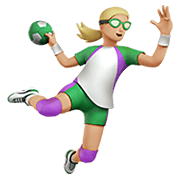 🤾🏼‍♀️ Emoji Handballspielerin: mittelhelle Hautfarbe Apple iOS 13.3.