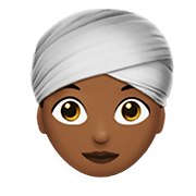 👳🏾‍♀️ Emoji Mujer Con Turbante: Tono De Piel Oscuro Medio en Apple iOS 13.3.