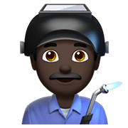 👨🏿‍🏭 Emoji Fabrikarbeiter: dunkle Hautfarbe Apple iOS 14.2.