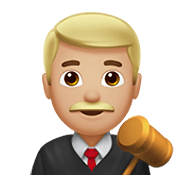 👨🏼‍⚖️ Emoji Juiz: Pele Morena Clara na Apple iOS 14.2.