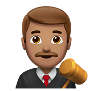 Emoji 👨🏽‍⚖️ Giudice Uomo: Carnagione Olivastra su Apple iOS 14.2.