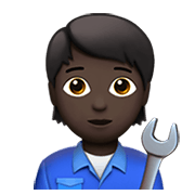 🧑🏿‍🔧 Emoji Mecânico Trabalhando: Pele Escura na Apple iOS 14.2.