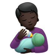 🧑🏿‍🍼 Emoji Pessoa Alimentando Bebê: Pele Escura na Apple iOS 14.2.