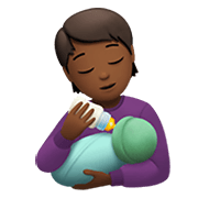 🧑🏾‍🍼 Emoji Persona Que Alimenta Al Bebé: Tono De Piel Oscuro Medio en Apple iOS 14.2.