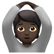 🙆🏿 Emoji Person mit Händen auf dem Kopf: dunkle Hautfarbe Apple iOS 14.2.