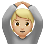🙆🏼 Emoji Person mit Händen auf dem Kopf: mittelhelle Hautfarbe Apple iOS 14.2.