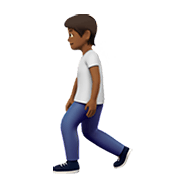 🚶🏾 Emoji Pessoa Andando: Pele Morena Escura na Apple iOS 14.2.