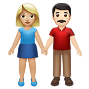 👩🏼‍🤝‍👨🏻 Emoji Mann und Frau halten Hände: mittelhelle Hautfarbe, helle Hautfarbe Apple iOS 14.2.