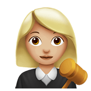 Émoji 👩🏼‍⚖️ Juge Femme : Peau Moyennement Claire sur Apple iOS 14.2.